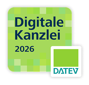 Ein Logo der „Digitalen Kanzlei 2026“ in unterschiedlichen Grüntönen mit dem Schriftzug „Digitale Kanzlei 2026“ und dem DATEV-Logo in der Ecke.